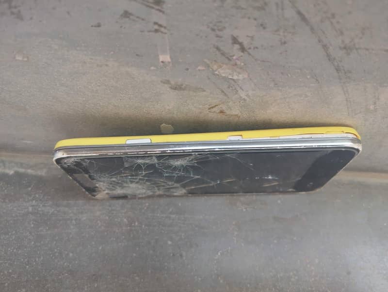 Tecno M9 6