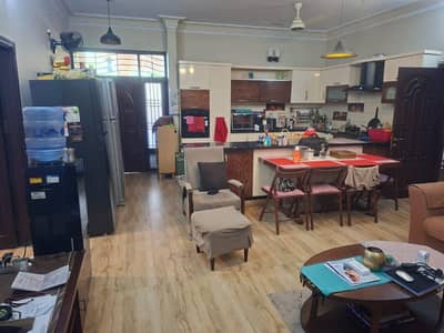 Corner 257 sqyd banglow for sale. johr blk 12