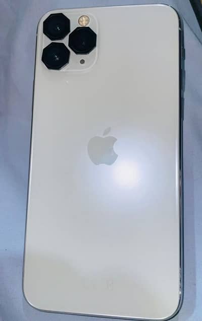 iPhone 11 Pro 64 gb condition 10/10 official pta approved BH 77