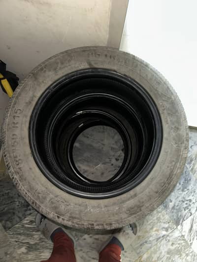 Good condition Tyers 5