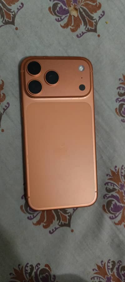 iphone 17 pro max factory unlock 256gb  bettery 99 135 cycle