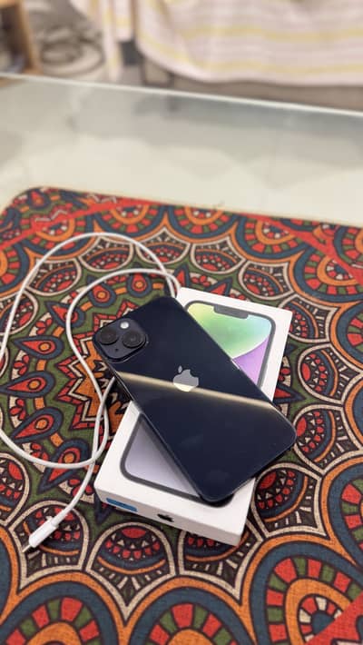 Iphone 14 jv with box and cable