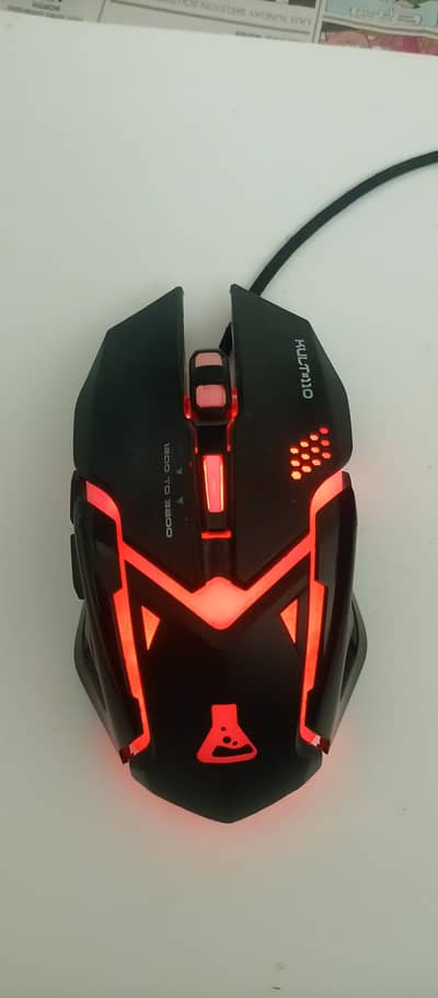 Gaming mouse used but as new . RGB lights that changes