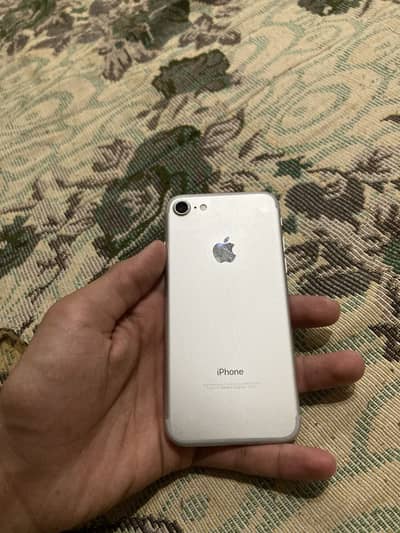 iPhone 7 silver colour