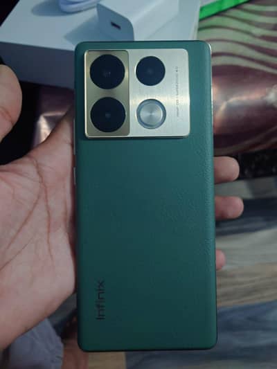 Infinix note 40 pro 12+12gb ram 256 gb 10 by 9.5