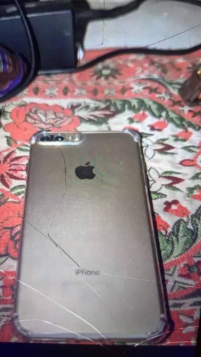 7 plus 128 GB all ok battery service