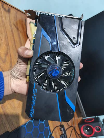 AMD RADEON R7 350 SERIES  2 GB DDR5