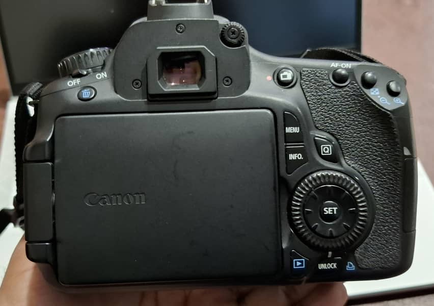 CANON EOS 60D 5