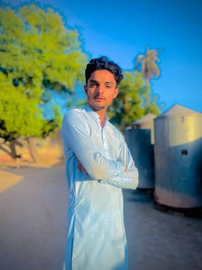 I need job house helper ha office boy