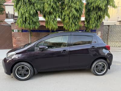 Toyota vitz smart package push start