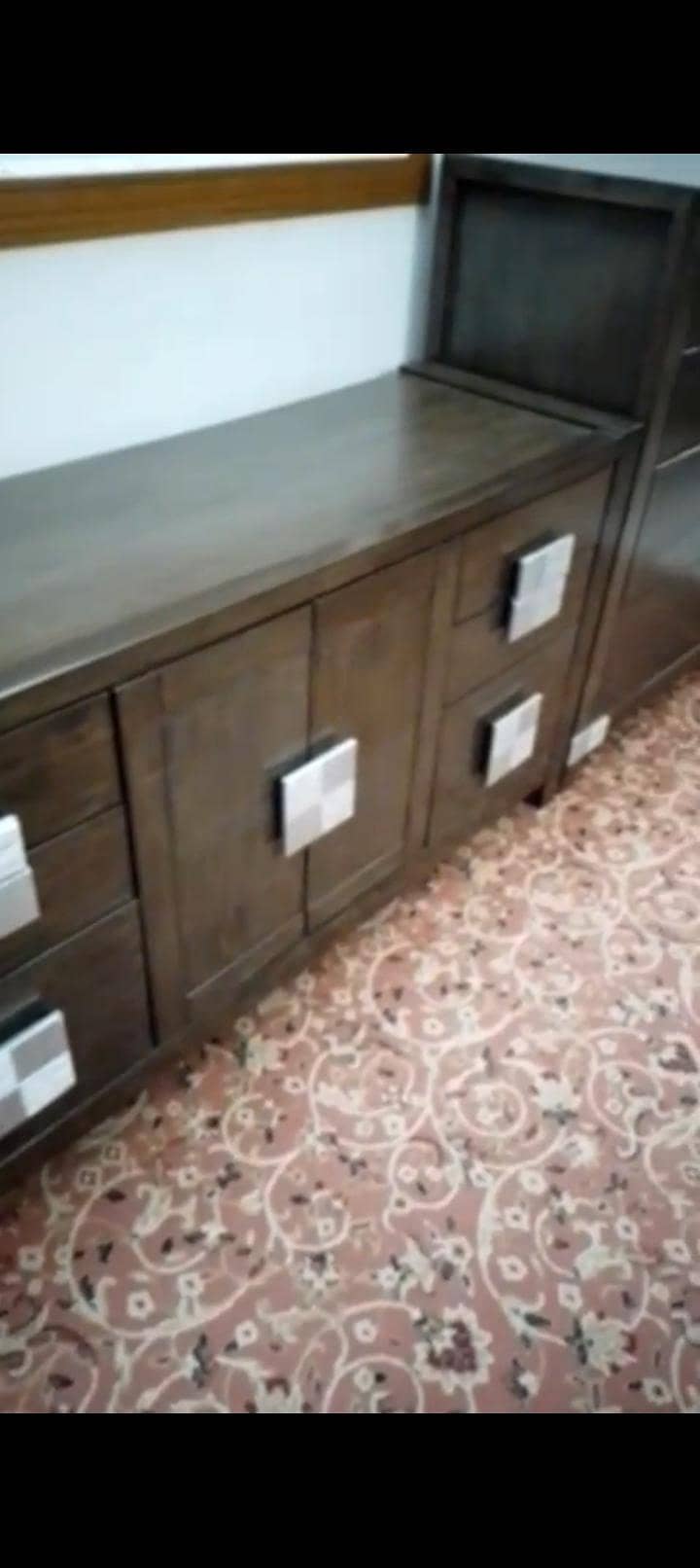 Tables 0