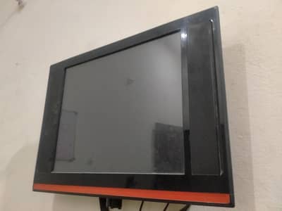 LCD for sale 28 inch good condition full final