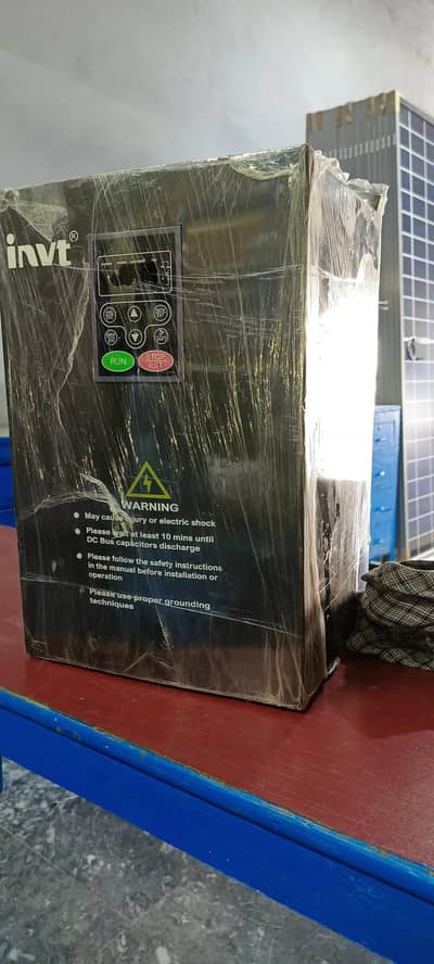 22/30 invt thora sa chala hai almost new hai