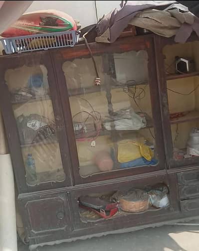 full wood work good condition