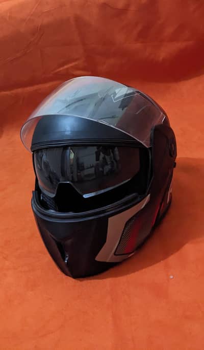 motorcycle nice helmet