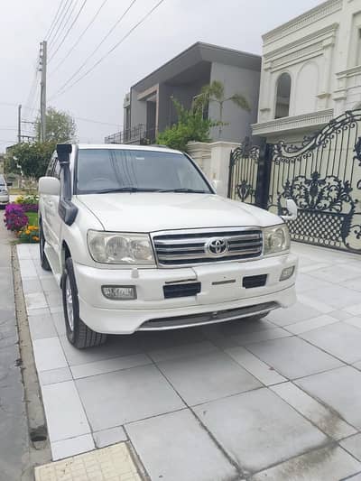 2004 Land Cruise VX limited