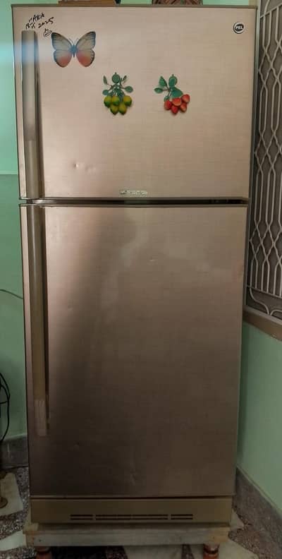 PEL Refrigerator medium size - Excellent condition