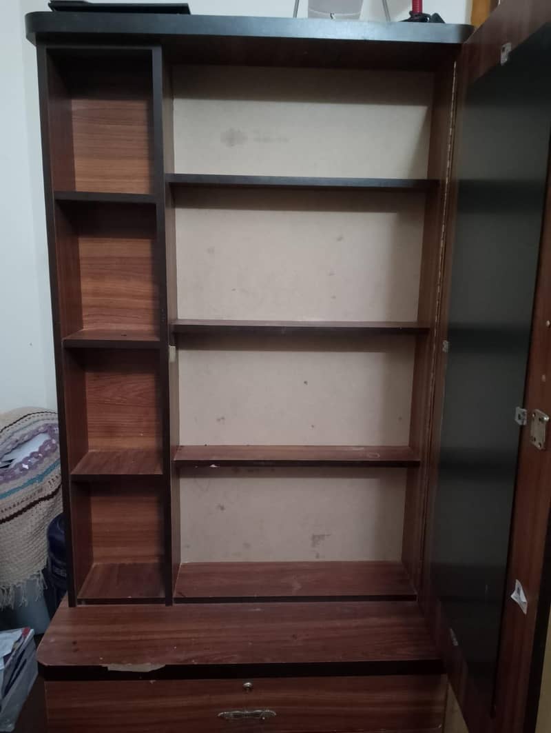 double bed with complementary dressing table 4