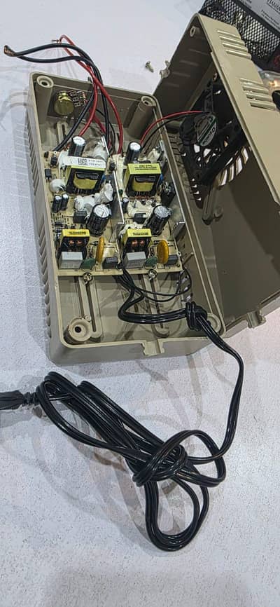 12 Volt Ac/Dc Cooler Supply. Double Circuit/Single Circuit with volume