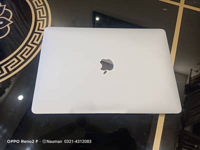 Apple Macbook Air 2019, Core i5, 256GB SSD, 8GB Ram, 13 Inches