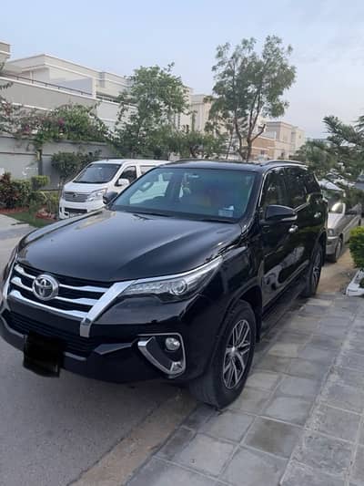 Toyota Fortuner V 2018