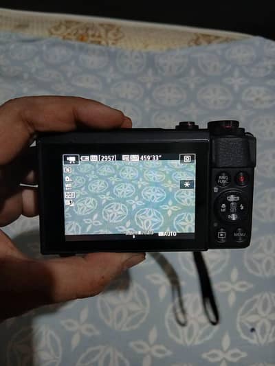 Canon g7x mark ii digital camera