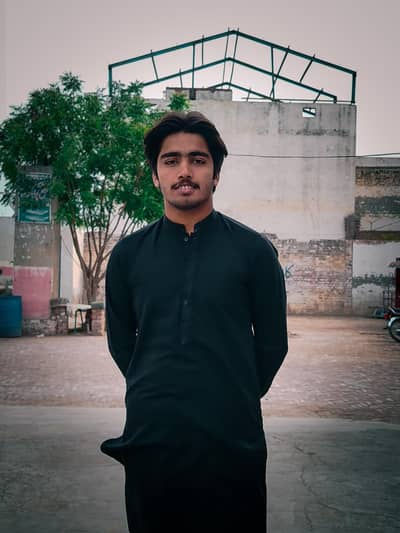 WE ARE PROFESSIONAL GRAPHIC DESIGNERS. TAKE SERVICE FROM US.