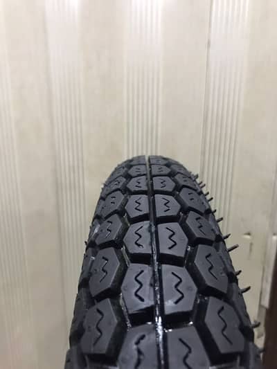 Panther tyre original 300/ 18 for 2026 model ka change  Kia ha