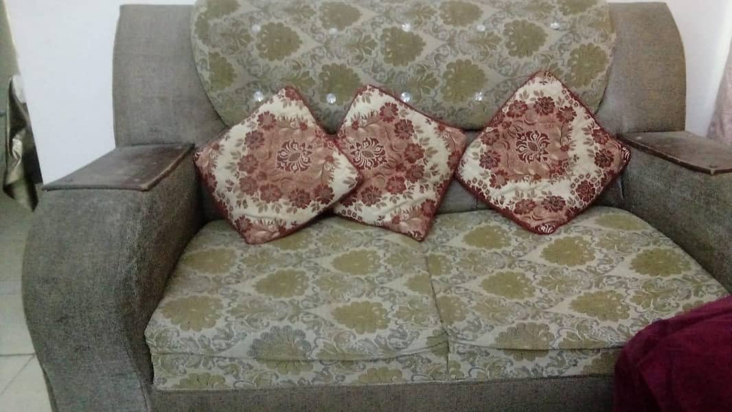 new condition sofas as 10 thousand 1