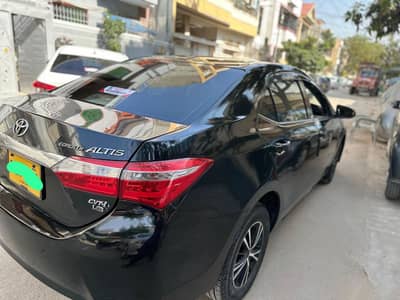 Toyota Grande 1.8 Altis 2015