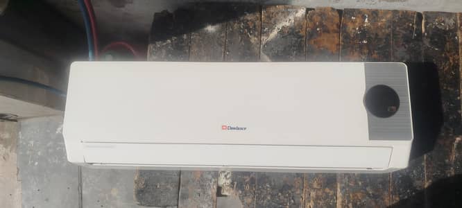 Dawlance 1 ton Ac