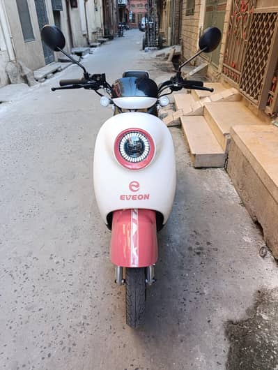 Eveon Flora Scooty