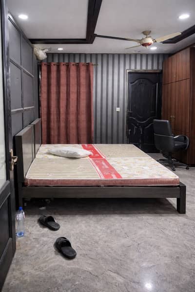 FURNISHED BEDROOM ATTACHED BATHROOM AVAILABLE FOR RENT