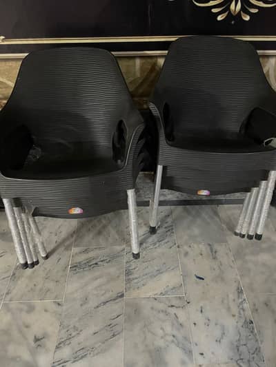 chair with table set