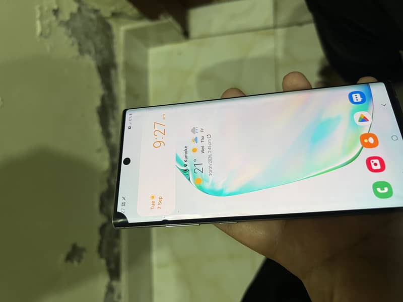 Note 10 plus 0