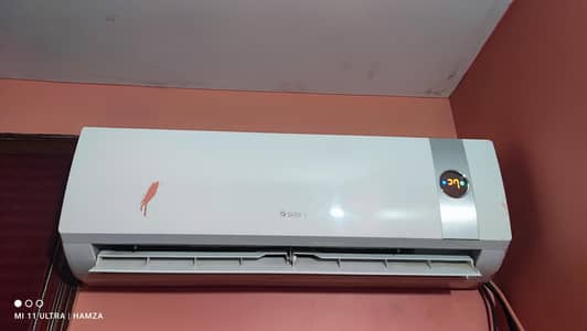 Gree split ac 1 ton