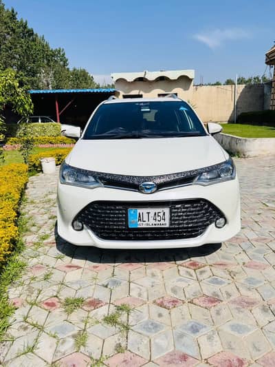 Toyota Corolla Hybrid  wxb Fielder 2015 reg in 2019