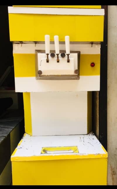 Ice Cream Machine Urgent For Sale 030606709844