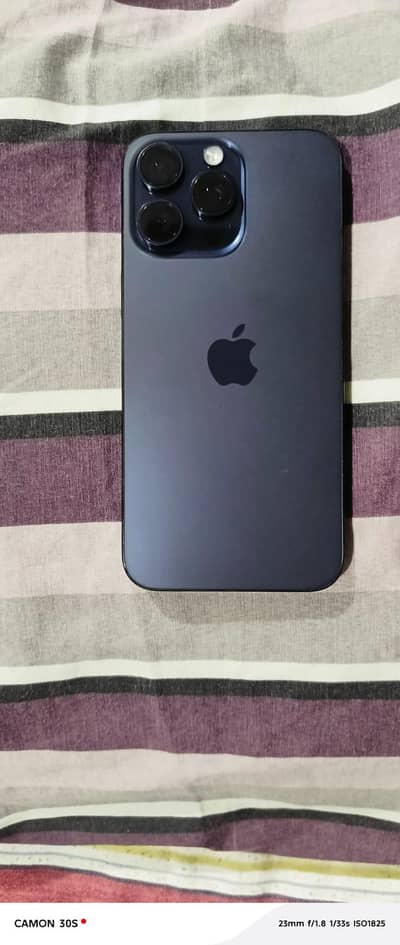 iPhone 15 Pro Max. JV