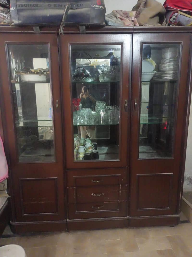 showcase & divider 3