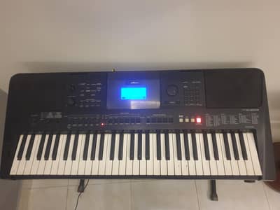 Yamaha PSR E453