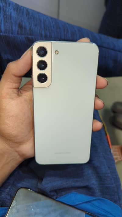 Samsung S22 plus 256 GB l