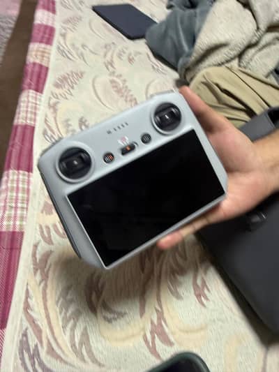 DJI mavic 3 pro combo just like new