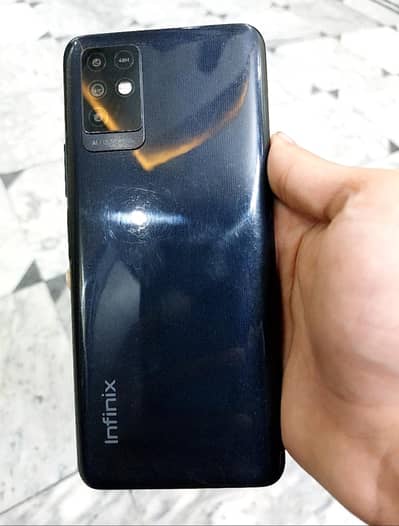 infinix note 10 with box and charger 6gb\128gb