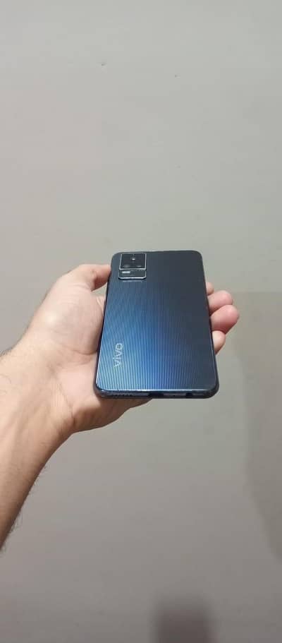 Vivo V21e 6/128 With Box