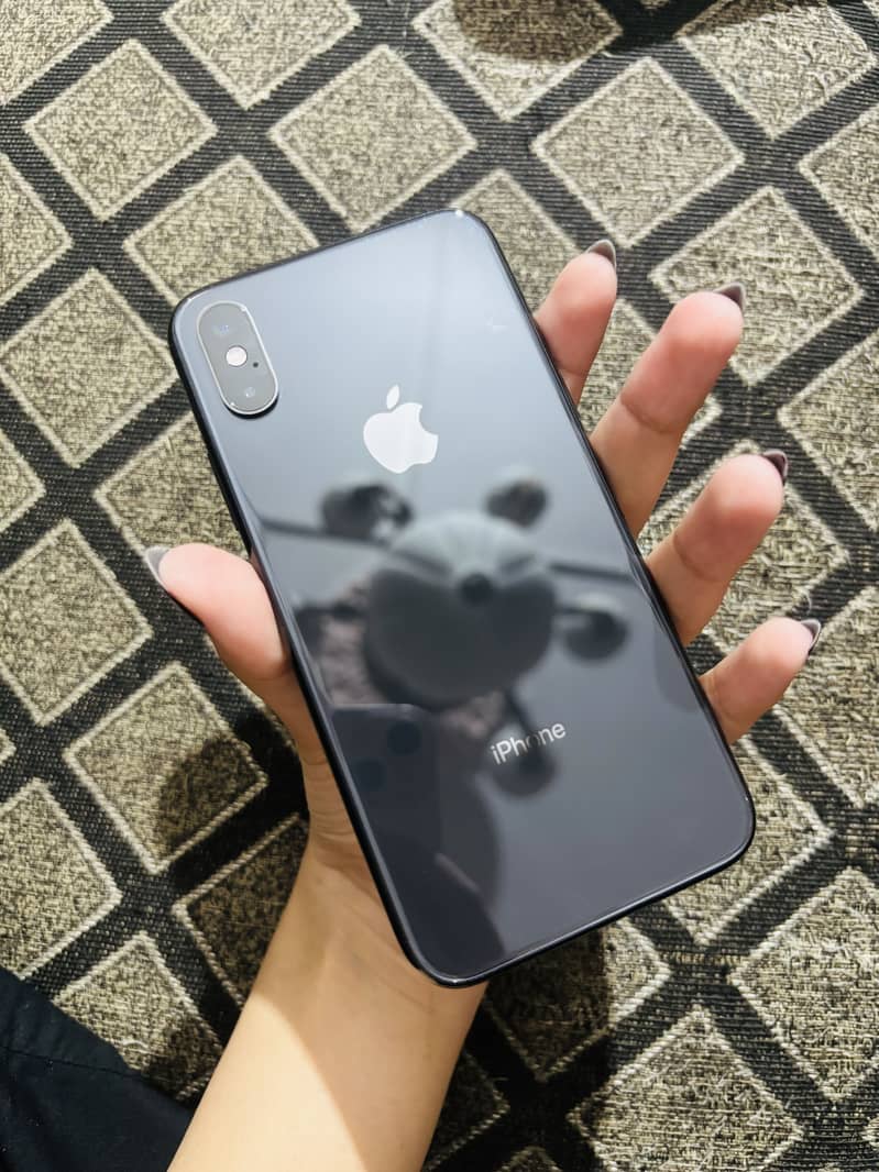 iPhone Xs 0