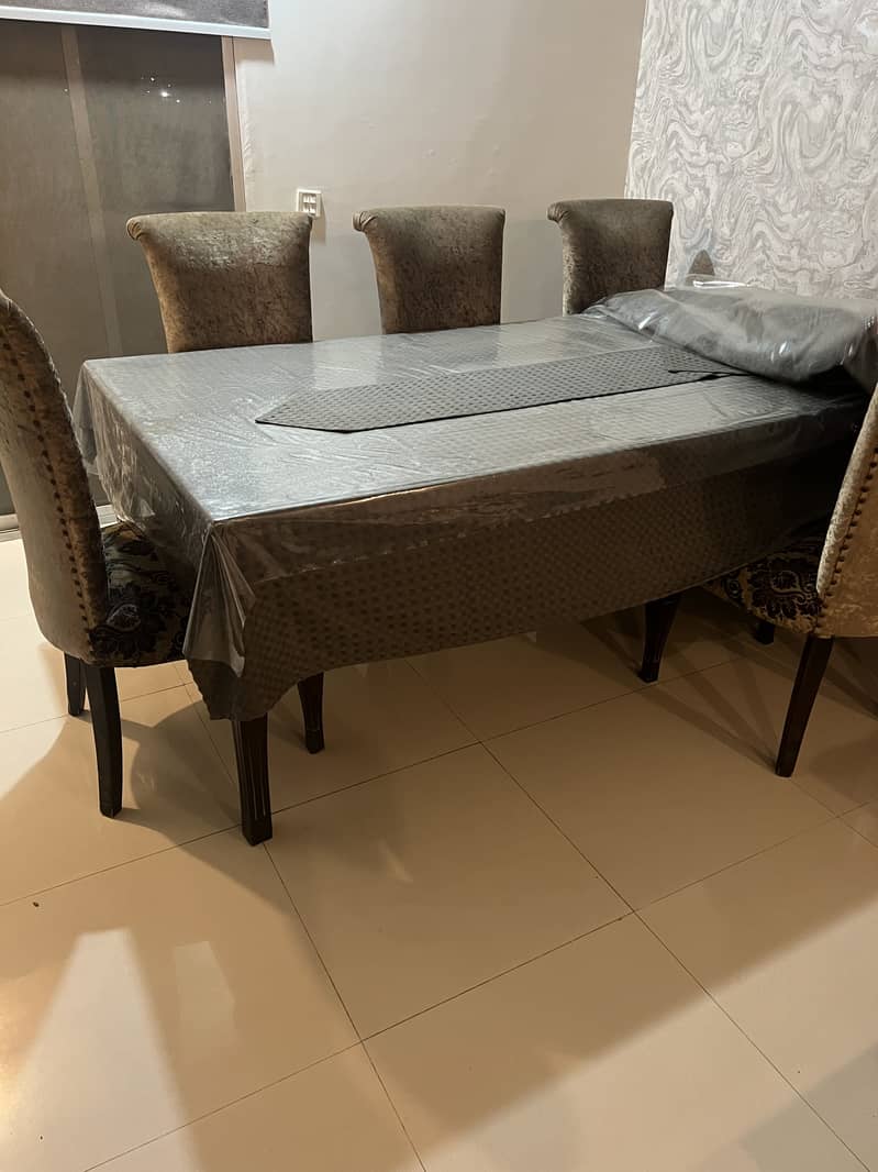 Dining Table for Sell 2