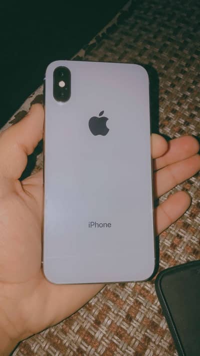 iPhone XS 64GB With Box