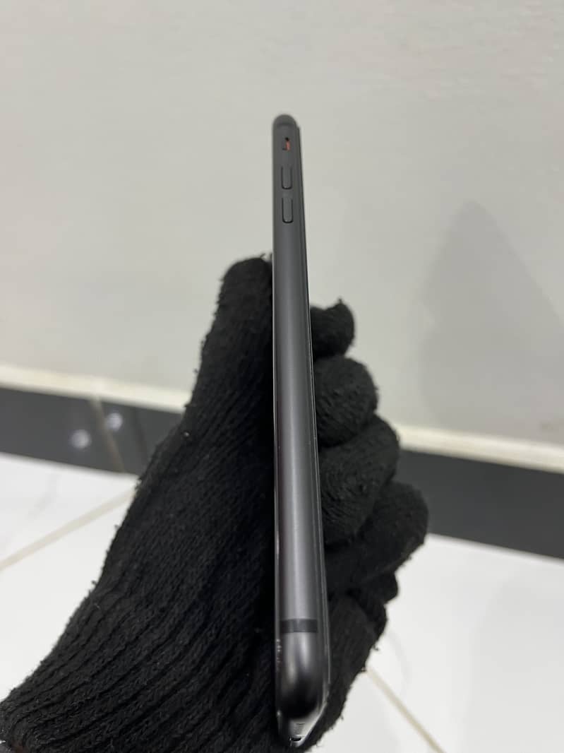 iPhone 8plus PTA APPROVED 2