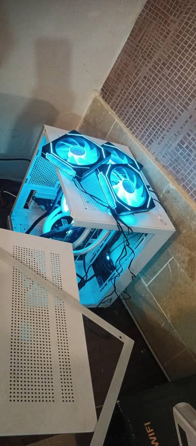 Dual glass mid tower white casing with vortex infinity black 3 fans